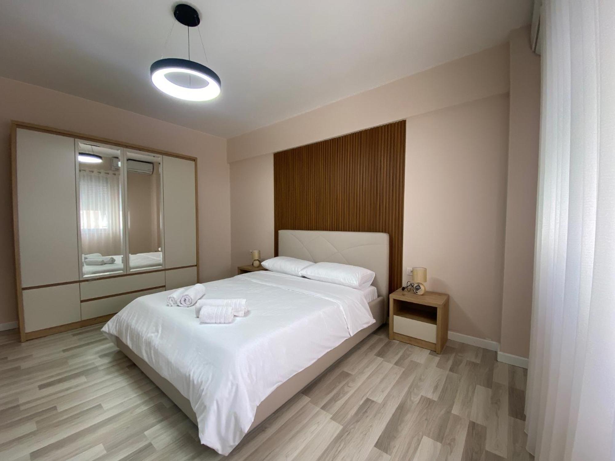 Central Cozy Apartment Tirana Kültér fotó