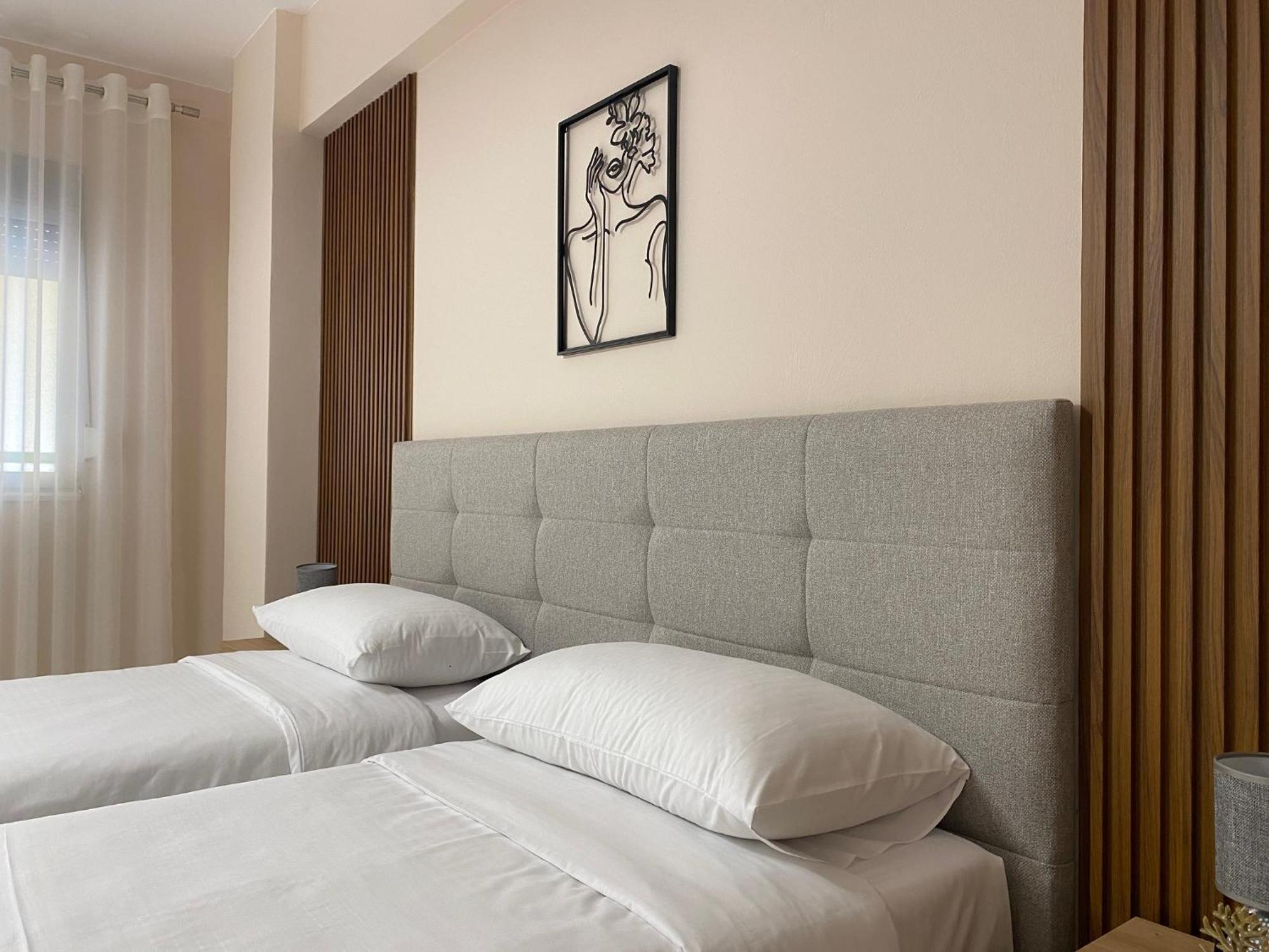 Central Cozy Apartment Tirana Kültér fotó