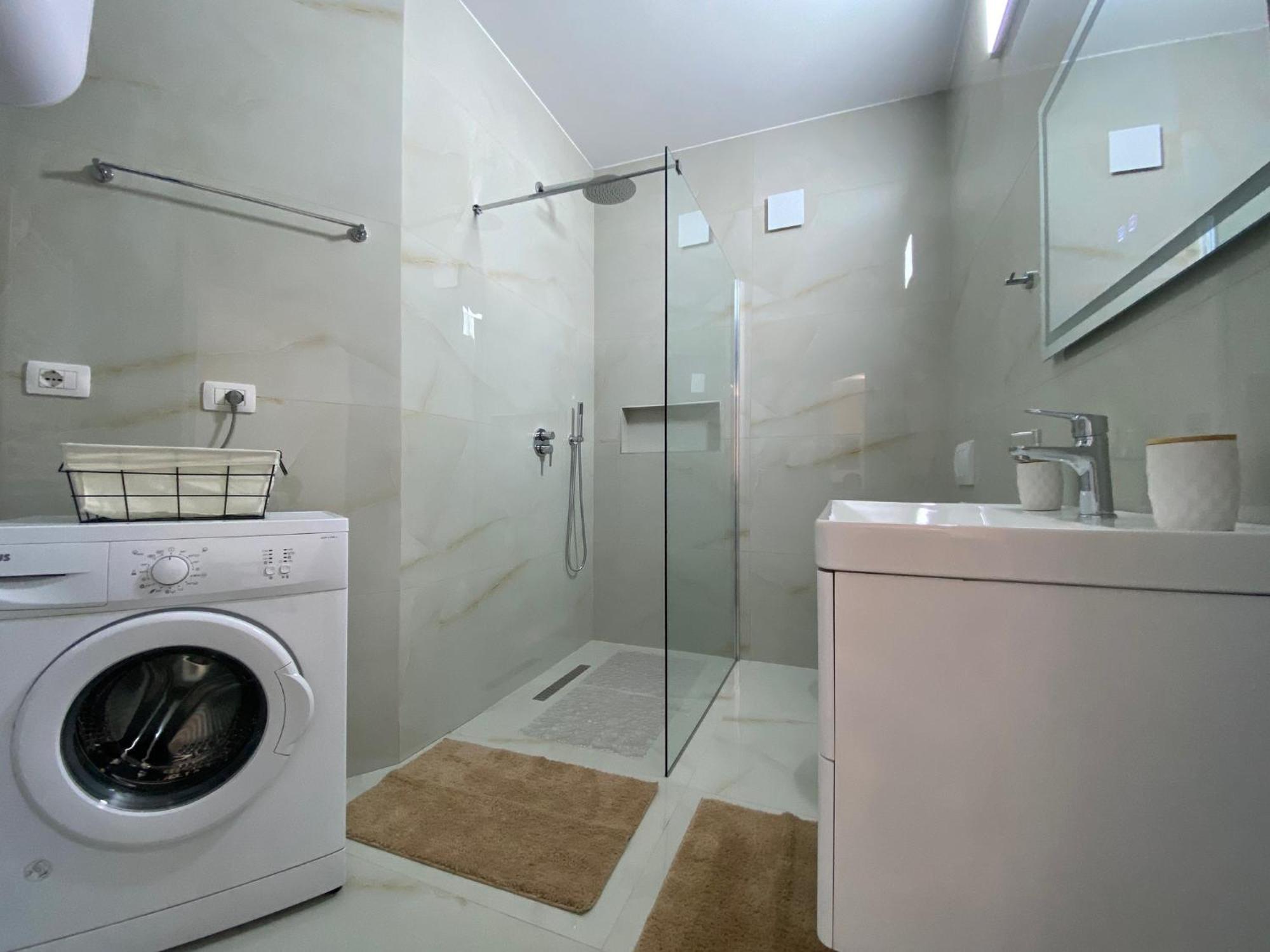 Central Cozy Apartment Tirana Kültér fotó