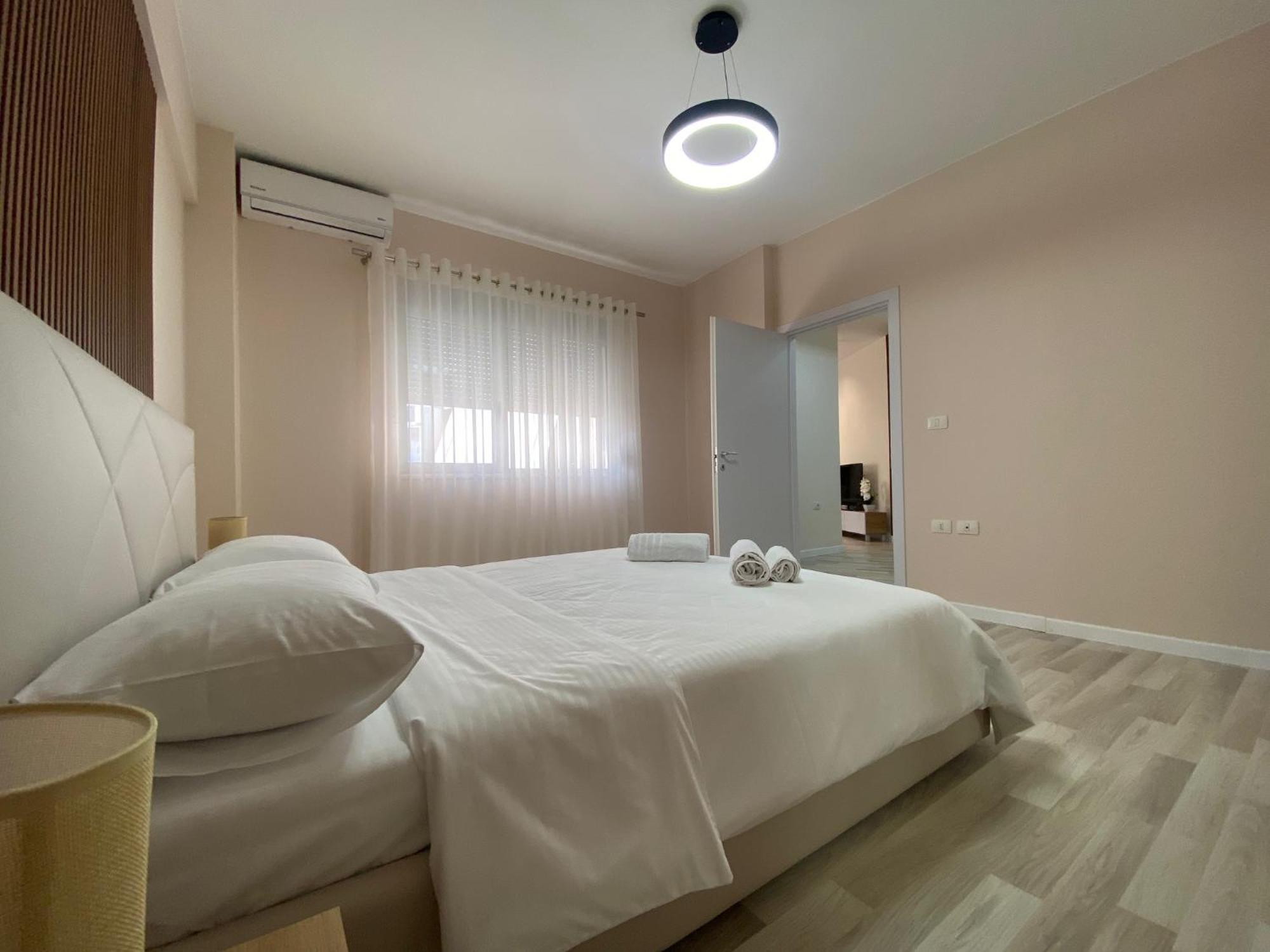 Central Cozy Apartment Tirana Kültér fotó