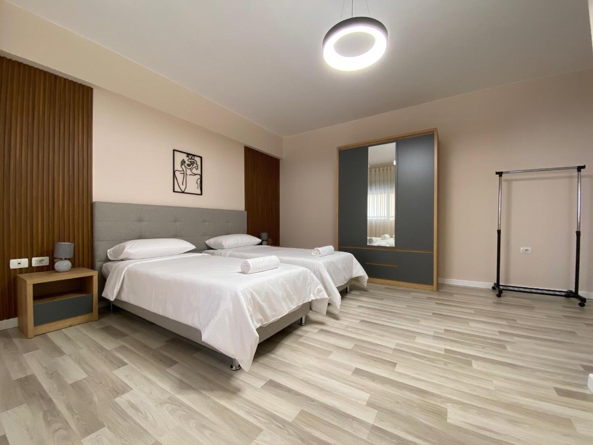 Central Cozy Apartment Tirana Kültér fotó