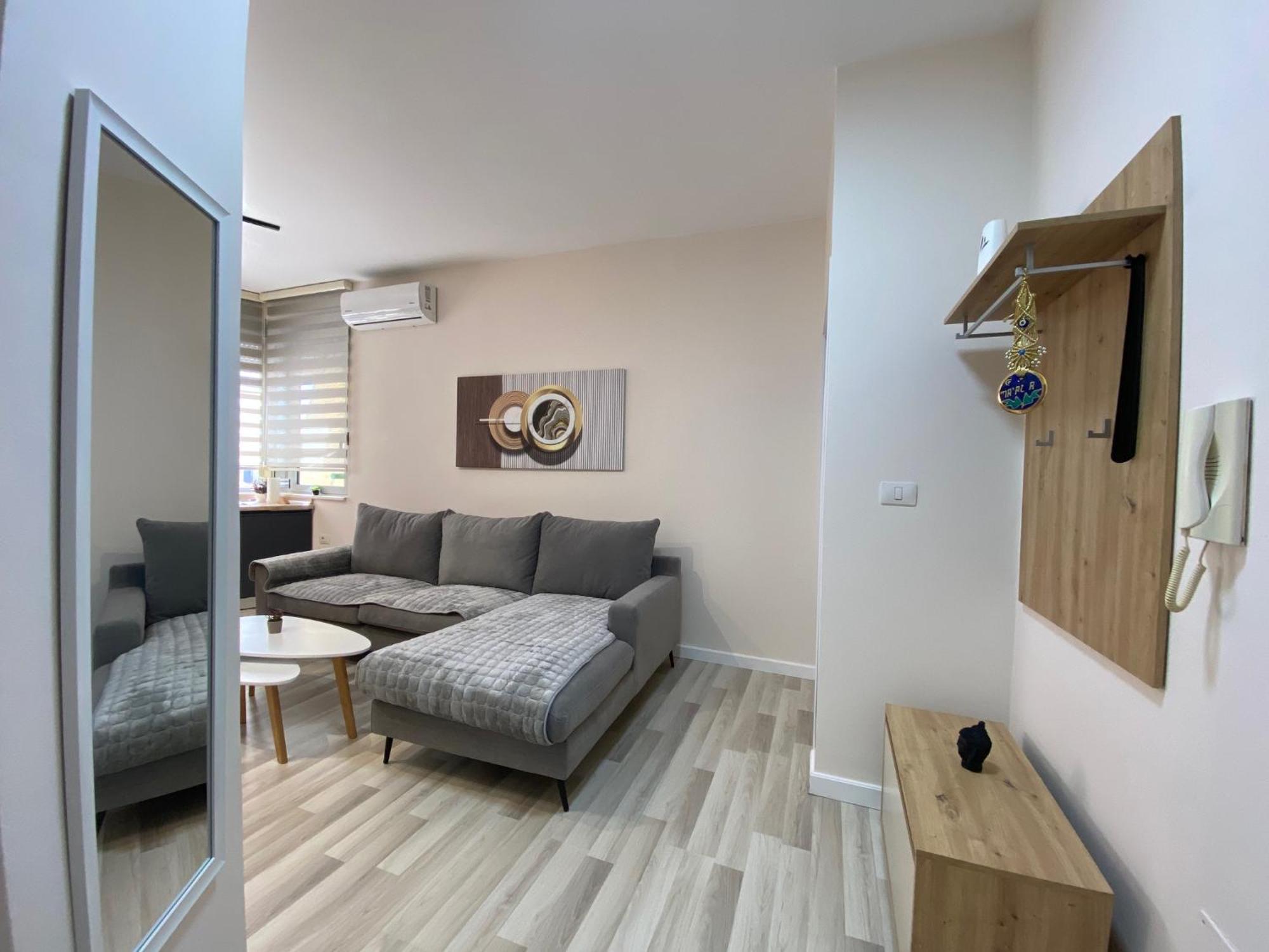 Central Cozy Apartment Tirana Kültér fotó